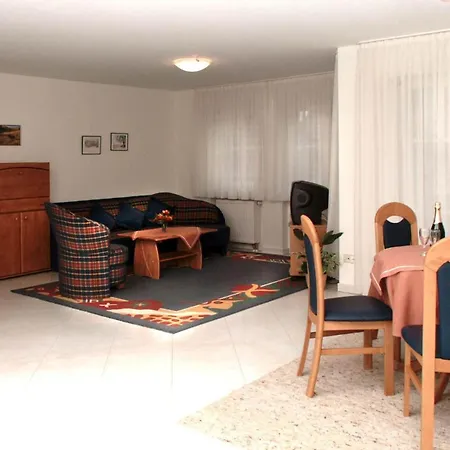 Gaestehaus Zum See Mit Balkon